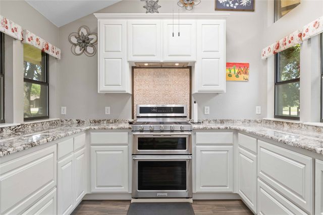 104 Acorn Lane, Comanche, TX 76442