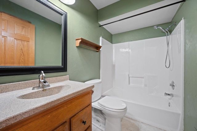 5070 S 69th STREET, Greenfield, WI 53220