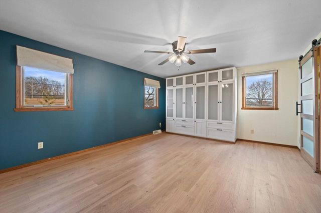 5070 S 69th STREET, Greenfield, WI 53220