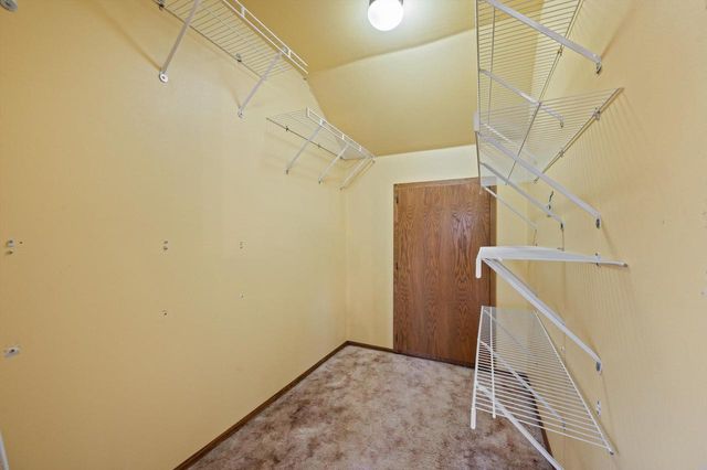 5070 S 69th STREET, Greenfield, WI 53220