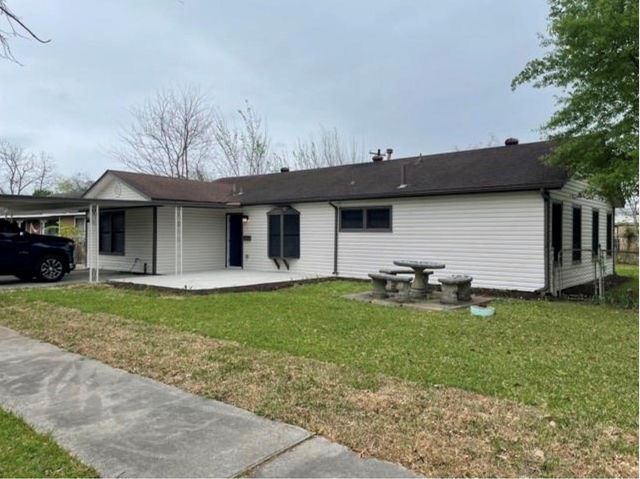 1604 California Street, Baytown, TX 77520