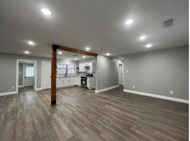 1604 California Street, Baytown, TX 77520