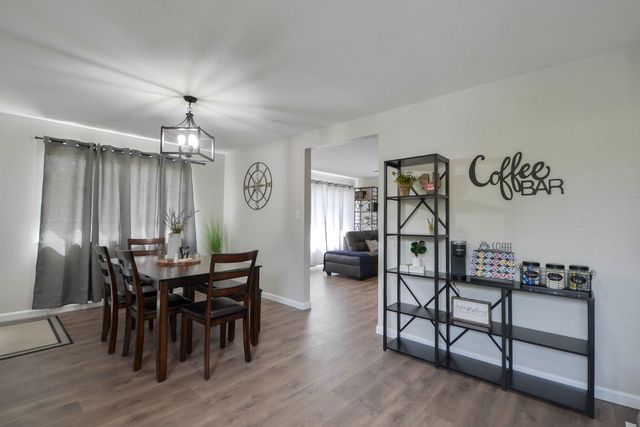 1257 Arizona Ave, Los Banos, CA 93635