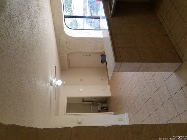 600 Monticello Ct Apt 3, San Antonio, TX 78223
