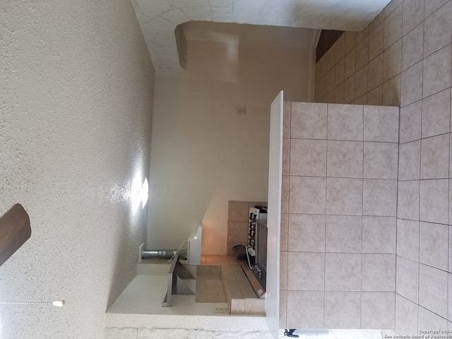 600 Monticello Ct Apt 3, San Antonio, TX 78223