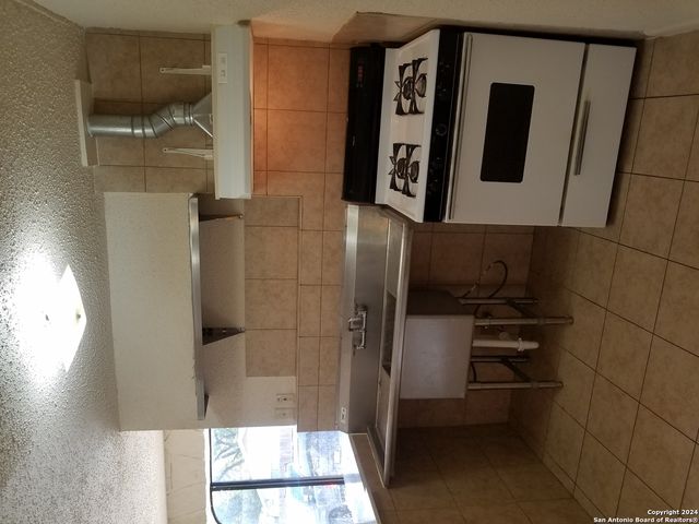 600 Monticello Ct Apt 3, San Antonio, TX 78223