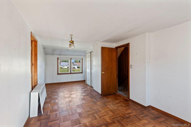 30 Hickory Lane, Levittown, NY 11756