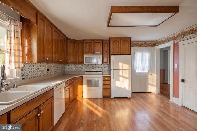 43699 HAY RD, Ashburn, VA 20147
