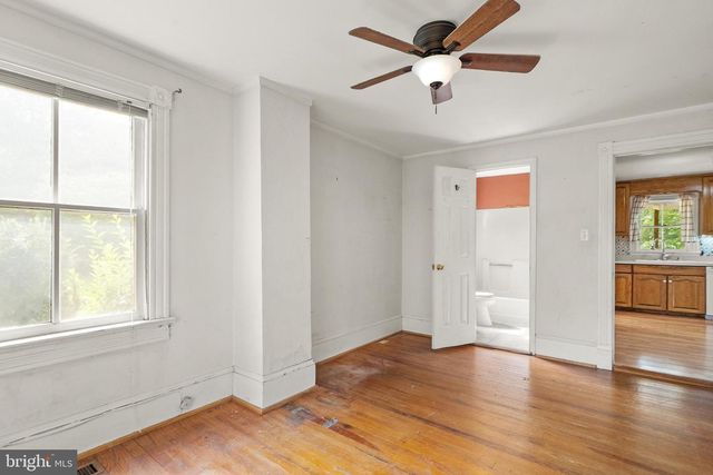 43699 HAY RD, Ashburn, VA 20147