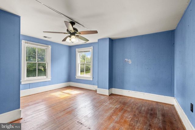 43699 HAY RD, Ashburn, VA 20147