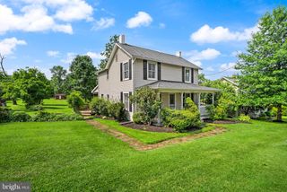 43699 HAY RD, Ashburn, VA 20147