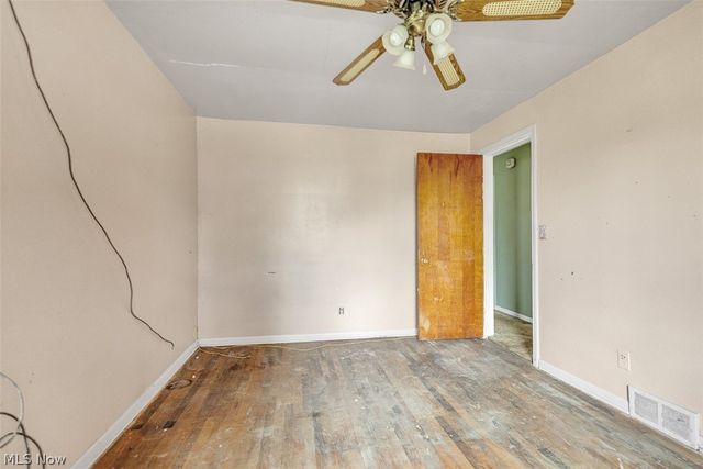 229 W 130th Street, Hinckley, OH 44233