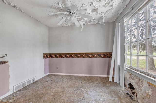 229 W 130th Street, Hinckley, OH 44233