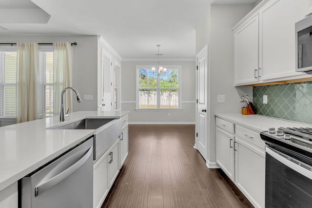 128 Abbey Terrace Road, Moncks Corner, SC 29461