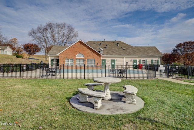 142 Avonlea Place Place 142, Johnson City, TN 37604