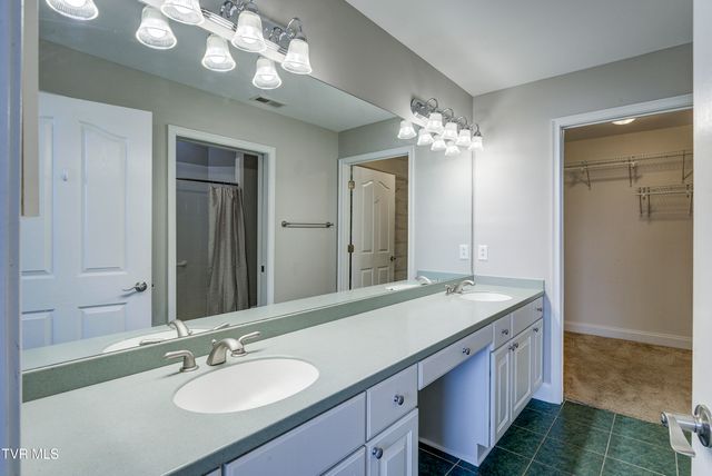 142 Avonlea Place Place 142, Johnson City, TN 37604