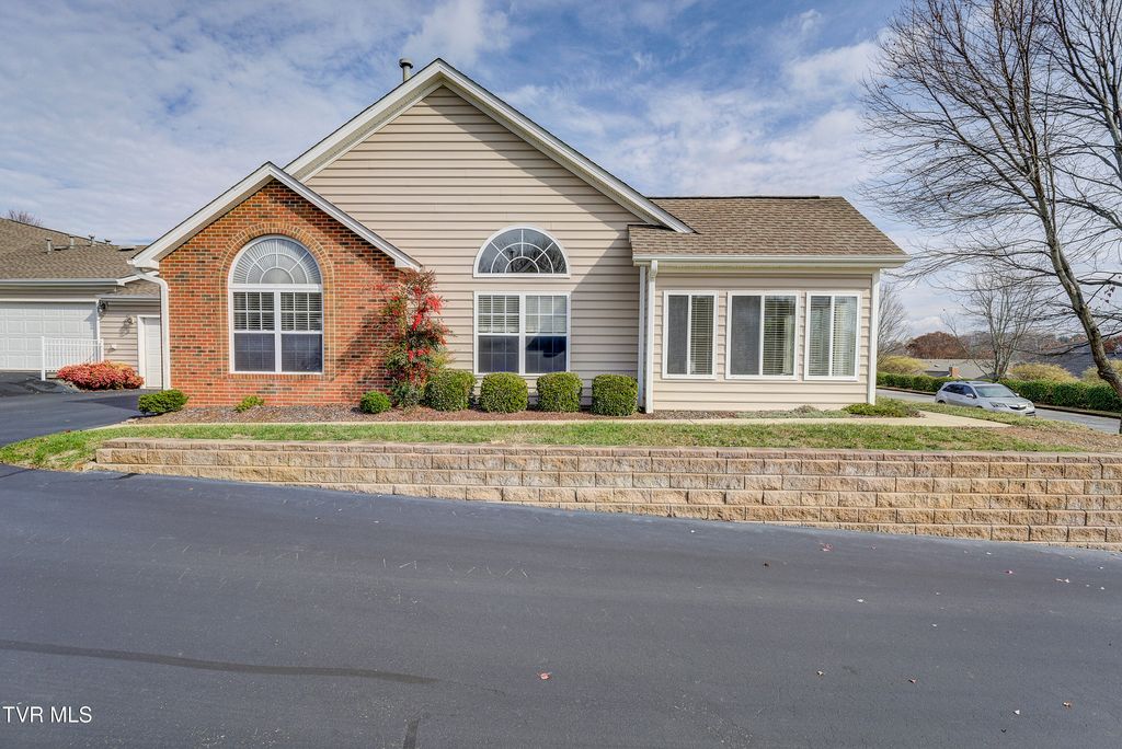 142 Avonlea Place Place 142, Johnson City, TN 37604