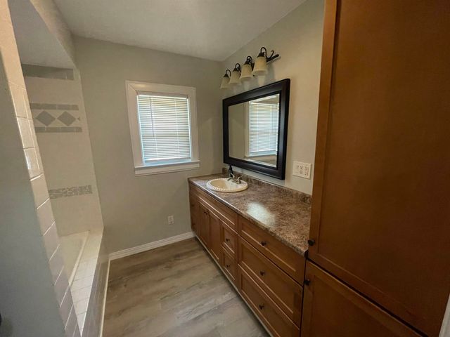 1197 Heavenridge Road, Essexville, MI 48732