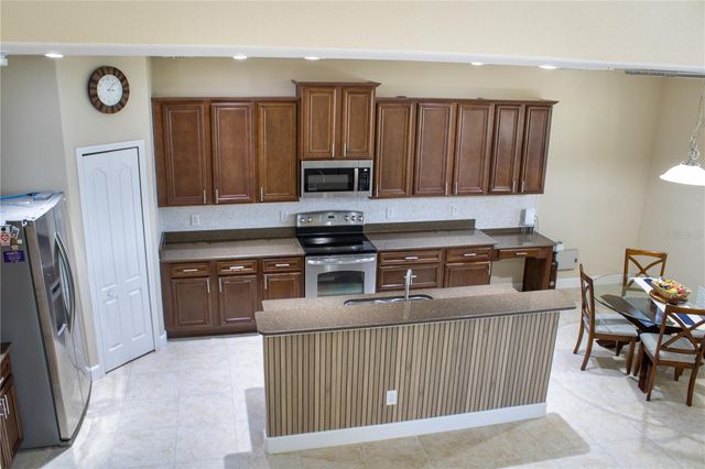 1112 GLENRAVEN LANE, Clermont, FL 34711