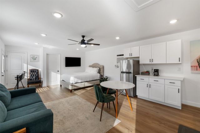 5519 Hi Line RD, Austin, TX 78734