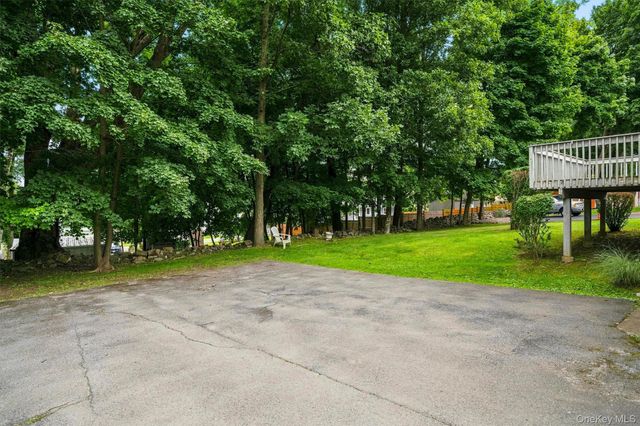 21 Keystone Park, Middletown, NY 10940
