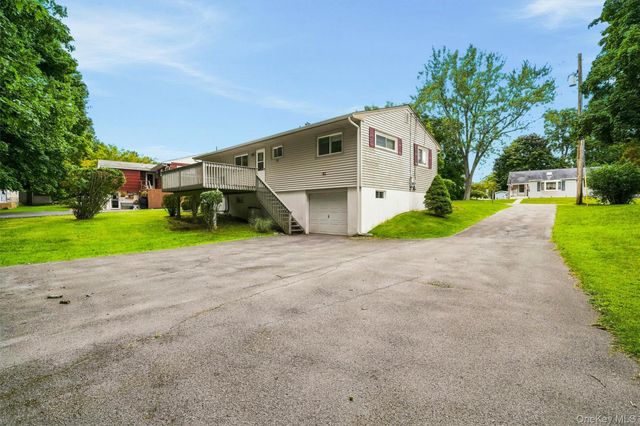 21 Keystone Park, Middletown, NY 10940