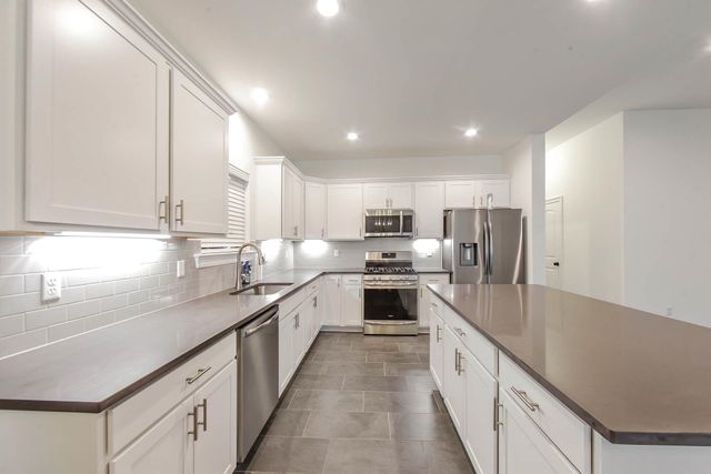 158 Pond Dr, Thibodaux, LA 70301