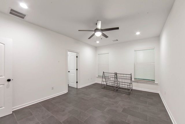 158 Pond Dr, Thibodaux, LA 70301