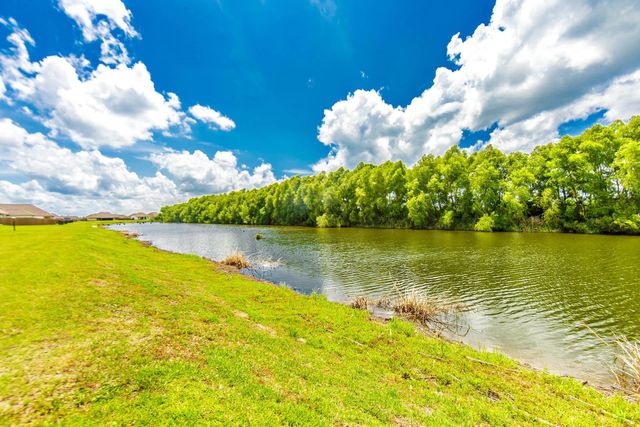 158 Pond Dr, Thibodaux, LA 70301
