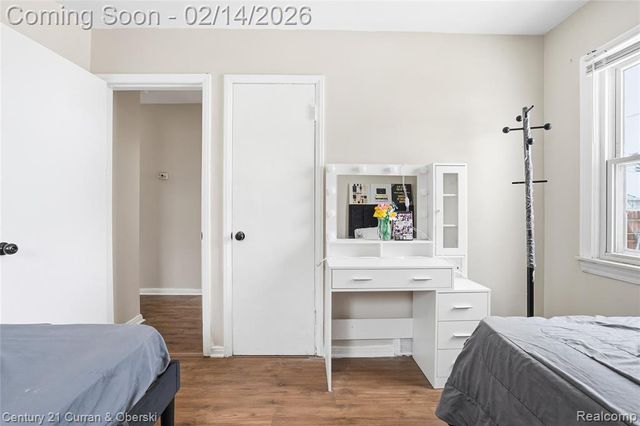 8227 Riverview Street, Dearborn Heights, MI 48127