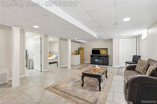 8227 Riverview Street, Dearborn Heights, MI 48127