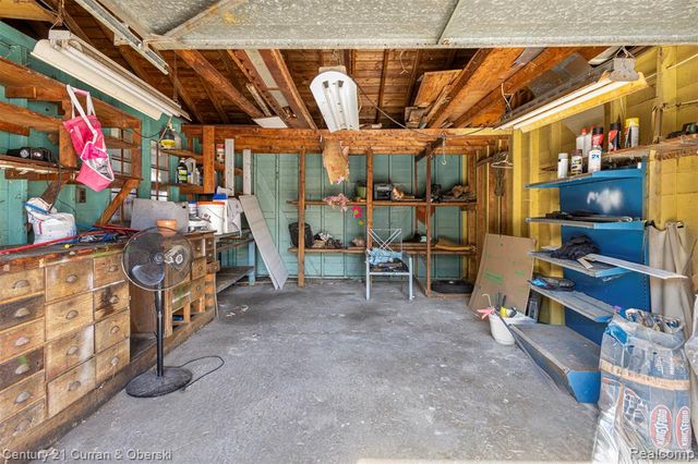 8227 Riverview Street, Dearborn Heights, MI 48127
