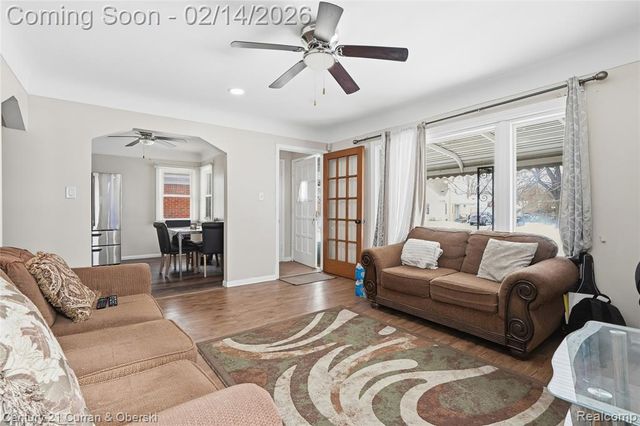 8227 Riverview Street, Dearborn Heights, MI 48127