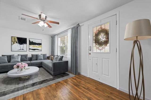 412 W Godley Avenue, Godley, TX 76044