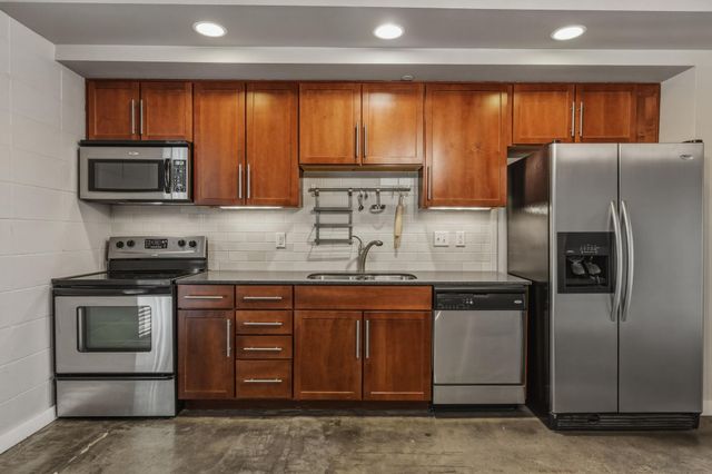 1305 E 6th ST 13, Austin, TX 78702