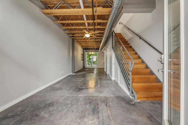 1305 E 6th ST 13, Austin, TX 78702
