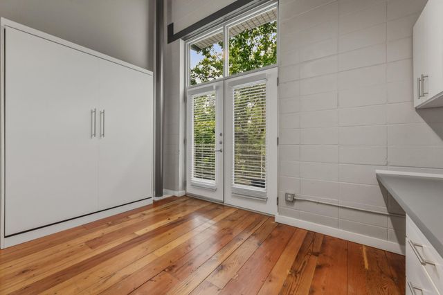 1305 E 6th ST 13, Austin, TX 78702
