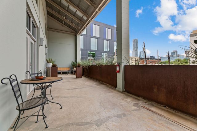 1305 E 6th ST 13, Austin, TX 78702