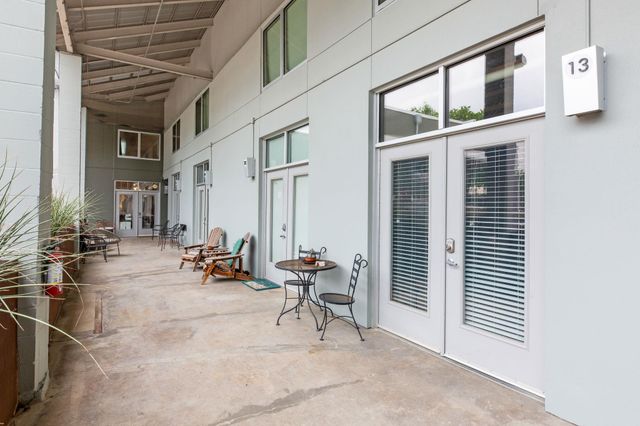 1305 E 6th ST 13, Austin, TX 78702