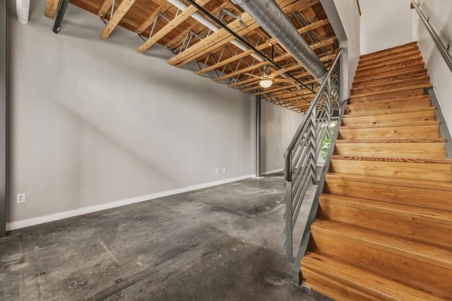 1305 E 6th ST 13, Austin, TX 78702