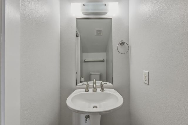 1305 E 6th ST 13, Austin, TX 78702