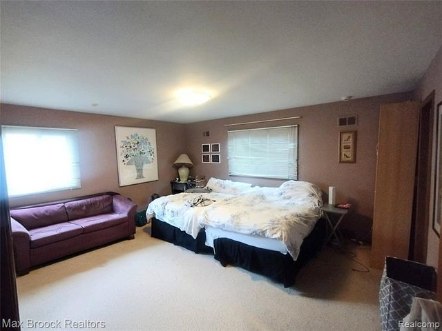 17060 Jeanette Street, Southfield, MI 48075