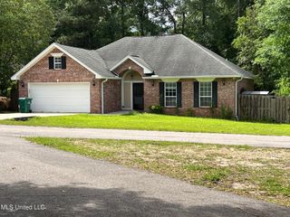 9526 Laa La Court, Diamondhead, MS 39525