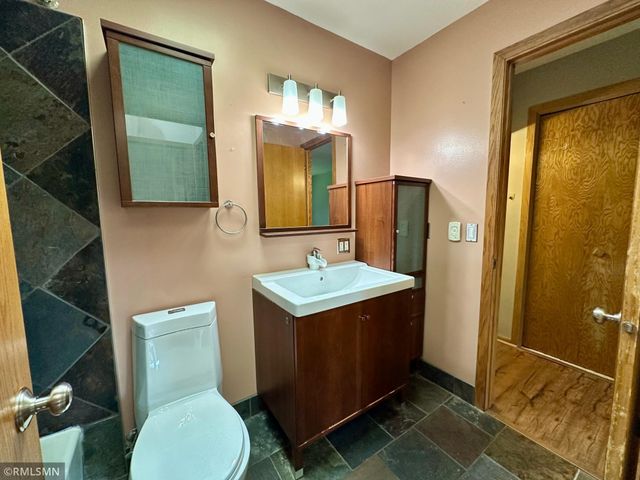 1360 Willow Creek Lane, Shoreview, MN 55126