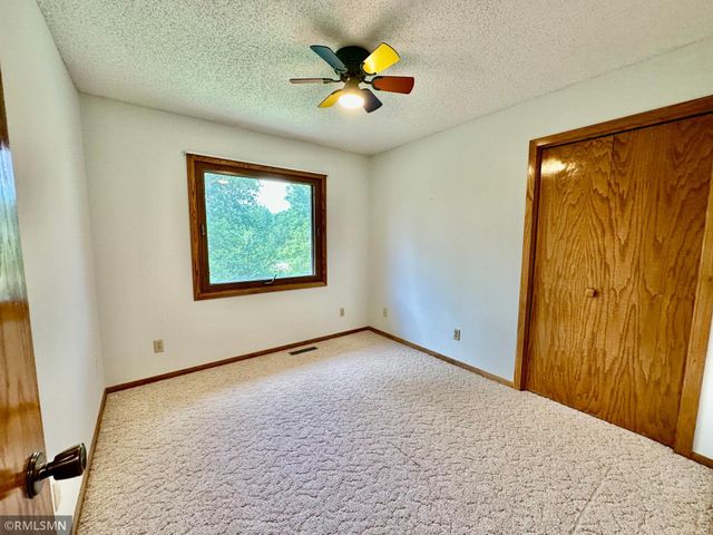 1360 Willow Creek Lane, Shoreview, MN 55126