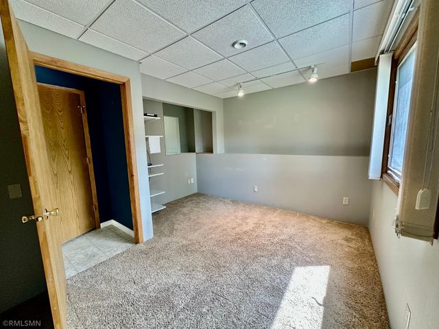 1360 Willow Creek Lane, Shoreview, MN 55126