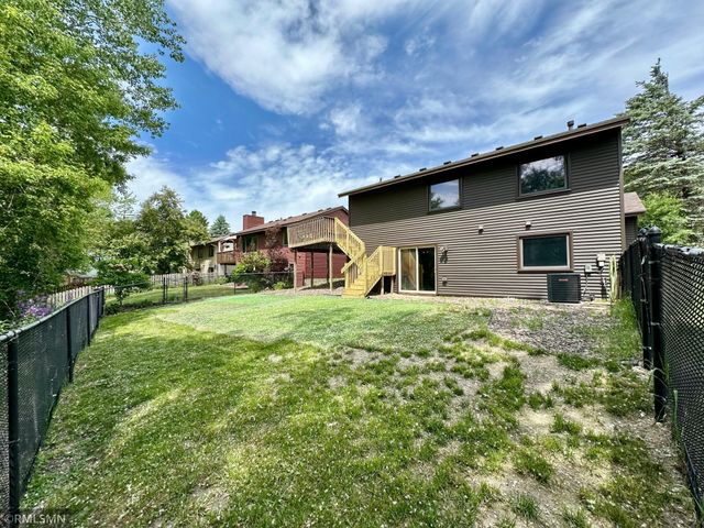 1360 Willow Creek Lane, Shoreview, MN 55126
