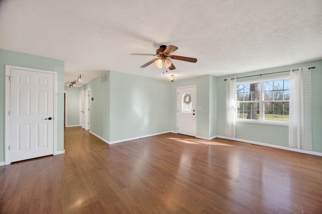 486 Tower Road, Marshfield, MO 65706