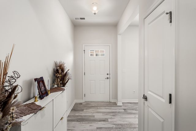1433 Ohara Dr, Antioch, TN 37013