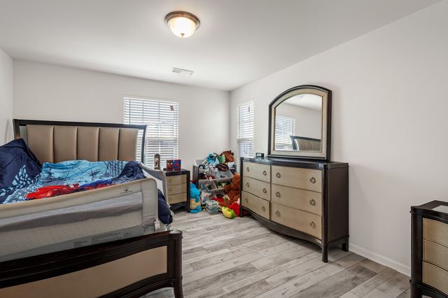 1433 Ohara Dr, Antioch, TN 37013